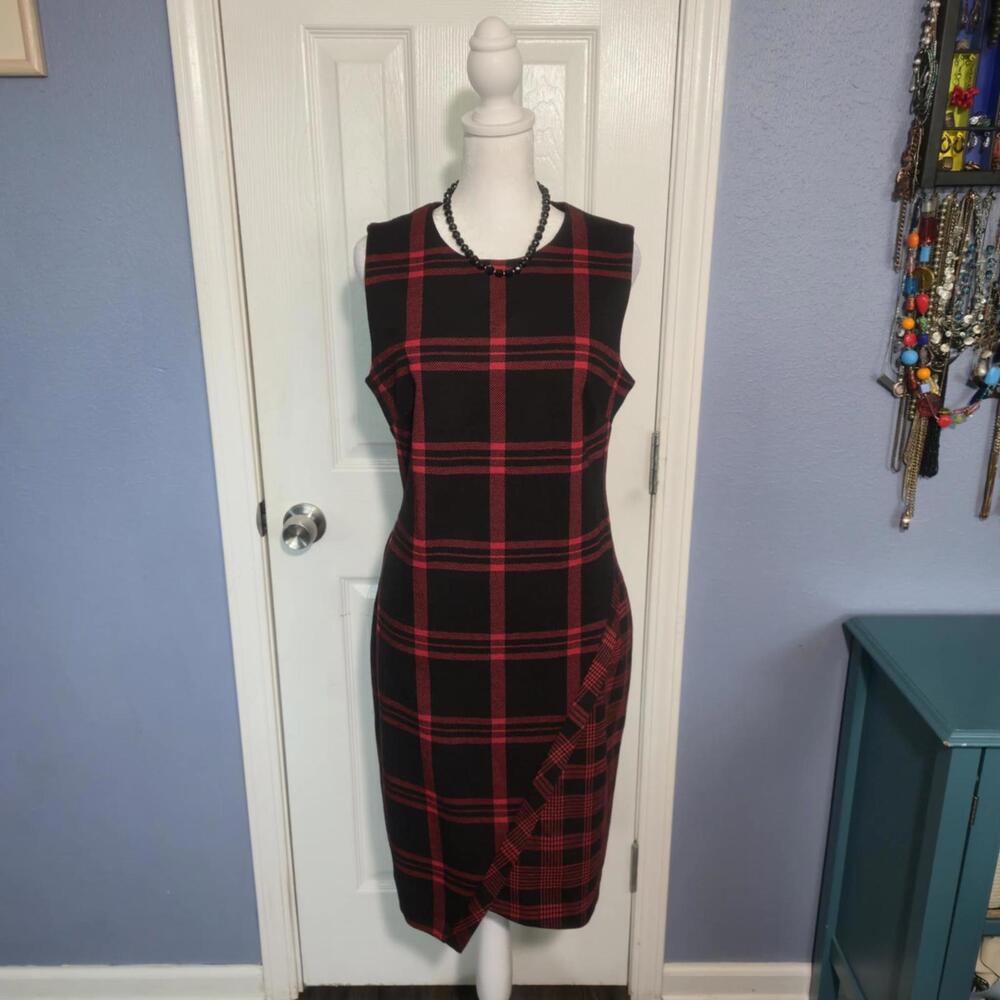 NWOT Tommy Hilfiger Women 10 Plaid Asymmetrical Sweater Dress Sleeveless Fall